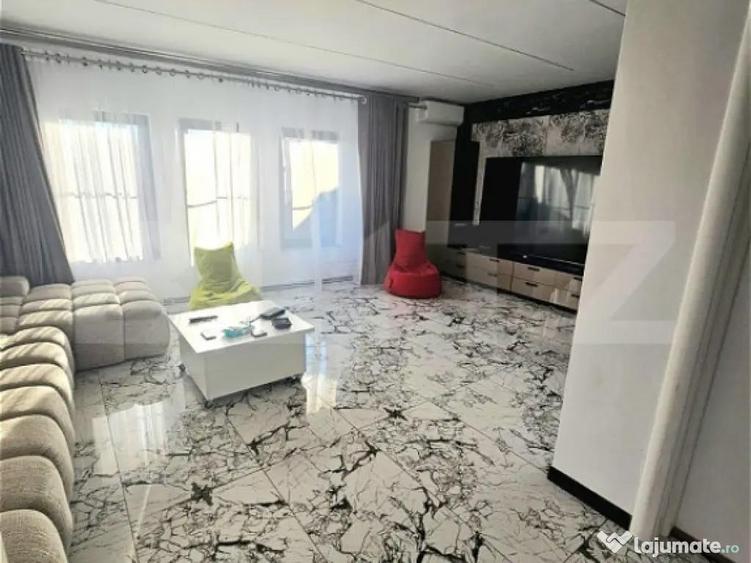 Casa de vanzare, 300 mp, zona Sud - 11