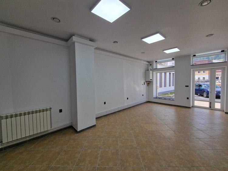 Inchiriere Spatiu Ultracentral Campulung Moldovenesc - 1