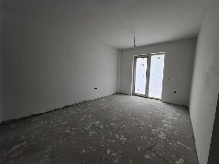 Apartament, 1 camera de vanzare in Iasi Valea Lupului, gradina proprie - 9
