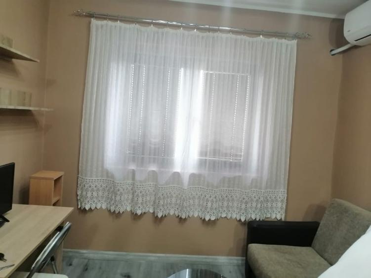 Garsonieră modernă, full mobilată - 1