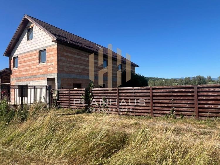 Constructie la rosu Săcălășeni ,Maramureș,ideal pensiune ,dezvoltare turist - 3