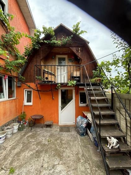 Casa cu 3 camere plus 2 anexe, 120 MP + Teren 200 MP, Gruia - 10