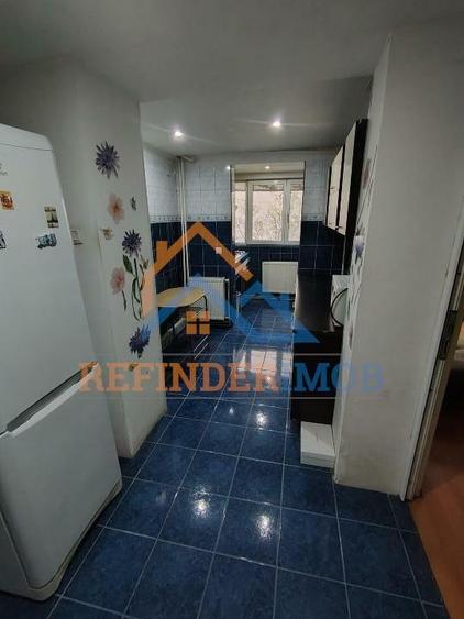 Apartament de vanzare cu 3 camere, zona Titan Auchan - 5