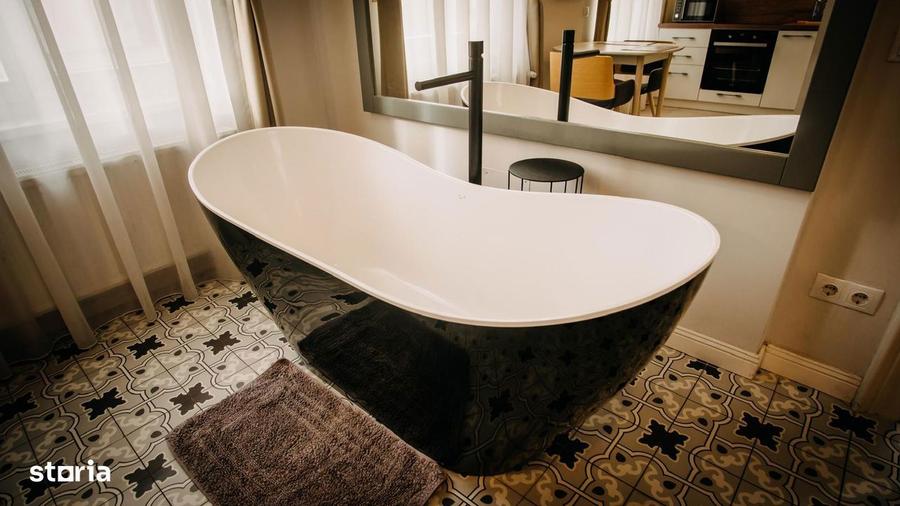 Bijuterie de apartament , Ultracentral | Terasa spre pietonala - 7