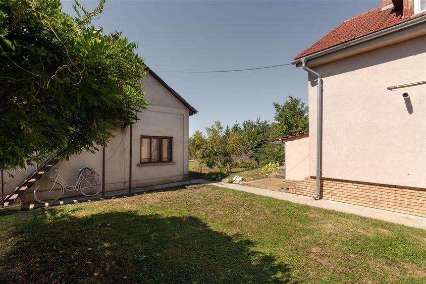 RECO Casa cu Atelier de lucru si teren mare - Santion - 42