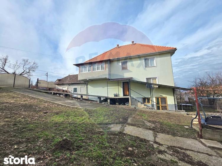 Casa pe strada Prefect Vasile Moldovan Tarnaveni - 16
