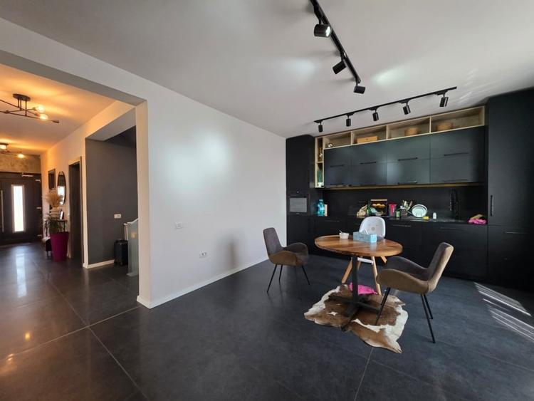 Casa individuala pe teren de 915mp, Str. Soimului, Tractorul - 9