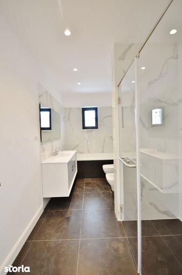 Apartament cu 5 camere în Gara de Nord