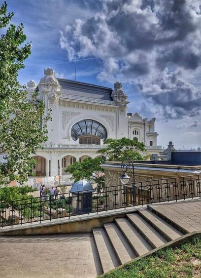 Penthouse cu piscină și terasa în zona istorică-peninsulară - 15