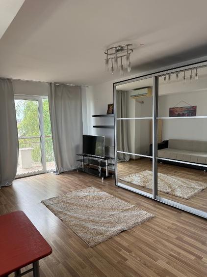 Garsonieră luminoasă, 33 mp utili + Parcare Inclusă | Mutare imediată | Str. Cac - 3