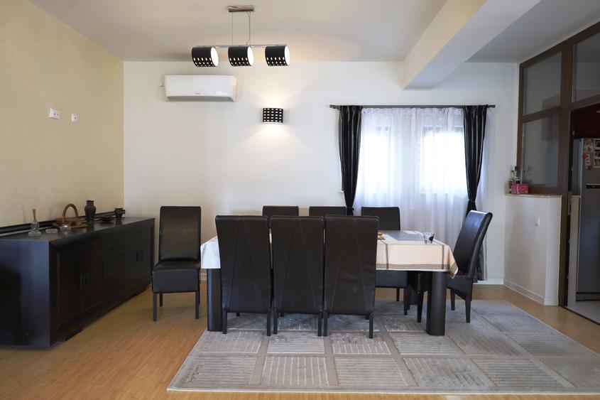 Vila in Corbeanca (Petresti) | mobilata |160 mp util | garaj | curte - 3