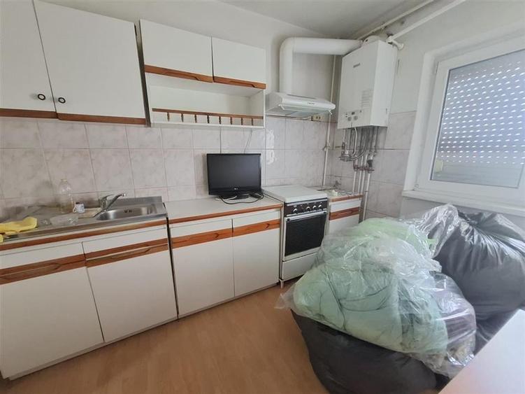 Apartament decomandat 3 camere 2 bai balcon zona Terezian - 28