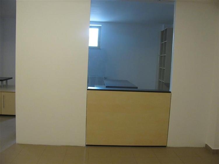 Inchiriere spatiu demisol - 9