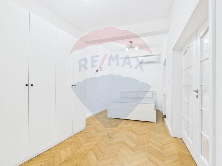 Apartament cu 3 camere de închiriat în zona Universitate - 7
