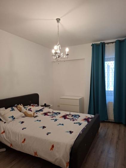 Inchiriez apartament 2 camere - 1