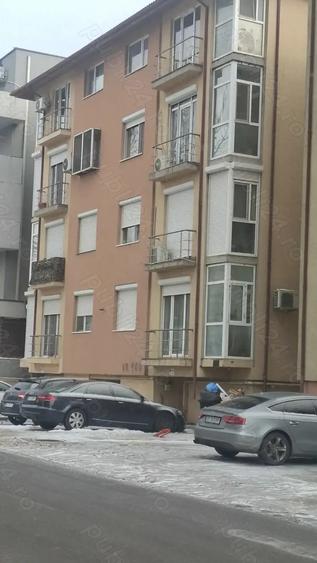 Se vinde ap 2 camere Compozitorilor etaj 3 ,tel - 1