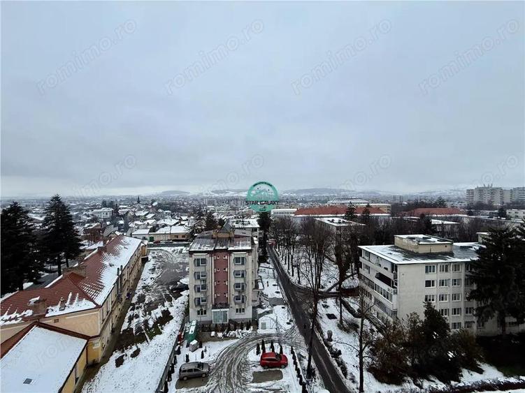 Vanzare - Apartament cu 2 camere - Cornisa - 3