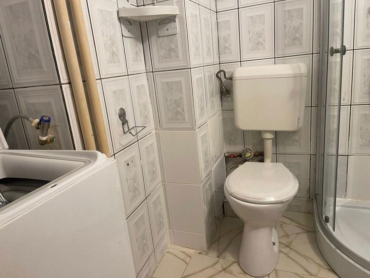 Proprietar inchiriez garsoniera sector 2 , chiar langa Mega Mall - 4