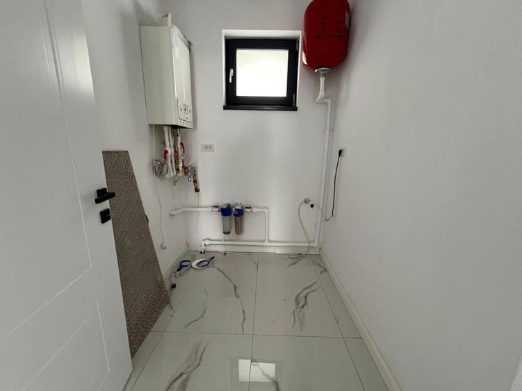 Complex Rezidential / Casa individuala /4 camere 2 bai / teren 407 mp - 10