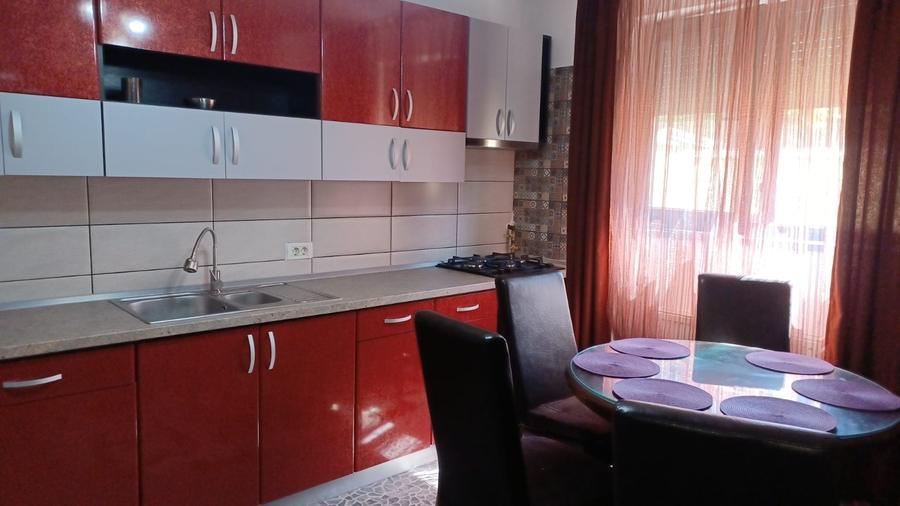 LUMINA - VILA P+1+M -300MP UTILI - 5 CAMERE -- TERMEN LUNG -1000 EURO - 12