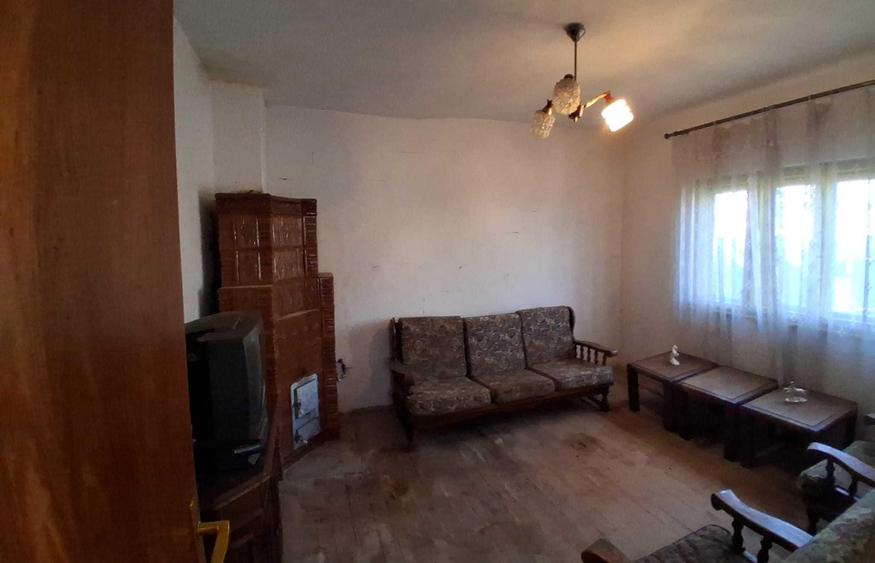 Casa de vanzare in Tintea , Baicoi - 4