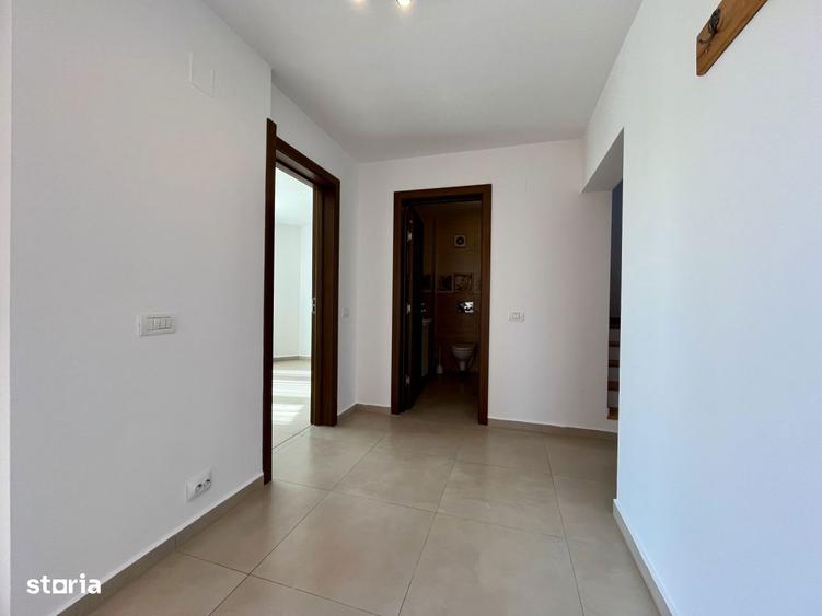 Casa 5 camere, 3 dormitoare, pret corect - 17