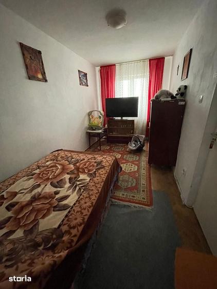 Apartament cu 4 camere de vanzare, Zona Cetate - 7