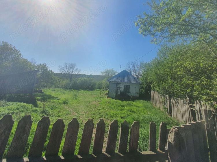 Vand casa cu teren - 2