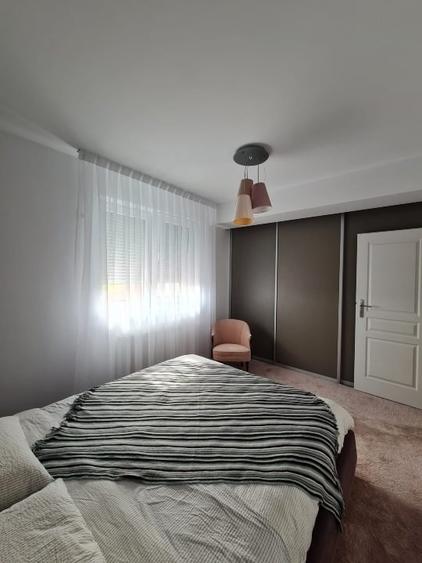 APARTAMENT CU VEDERE LA LAC SI TERASA 60+60MP+loc parcare inclus - 8