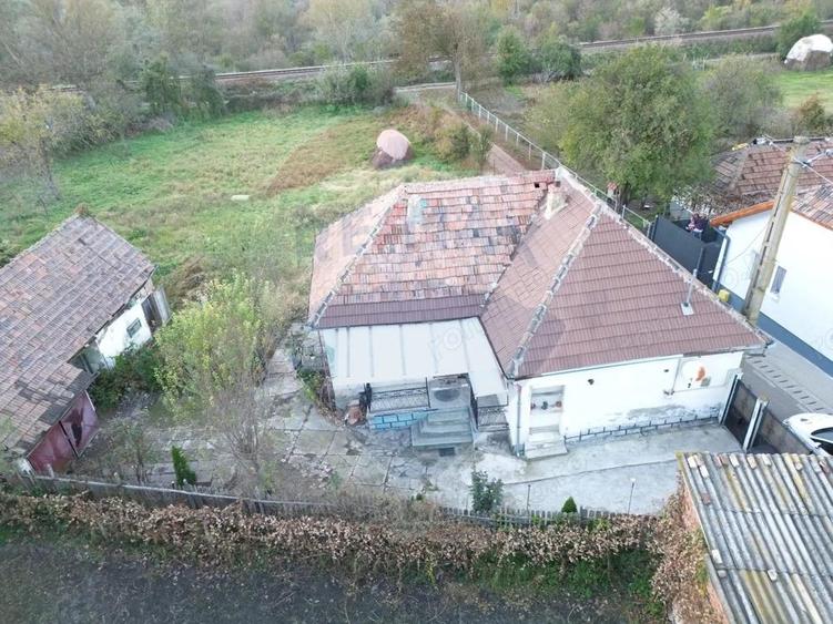 Casa de vanzare cu 3 camere in Axente Sever, jude?ul Sibiu - 3
