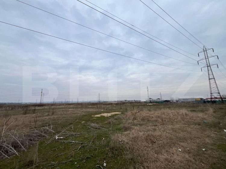 Teren Isalnita, 2022 mp, vizibilitate E70, utilitati in zona - 3