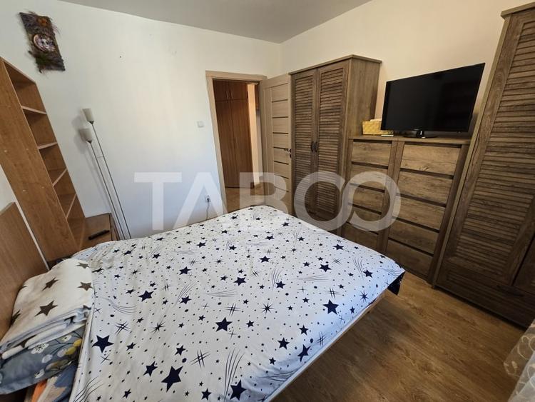 Apartament decomandat 3 camere balcon pivnita lift Vasile Aaron Sibiu - 15
