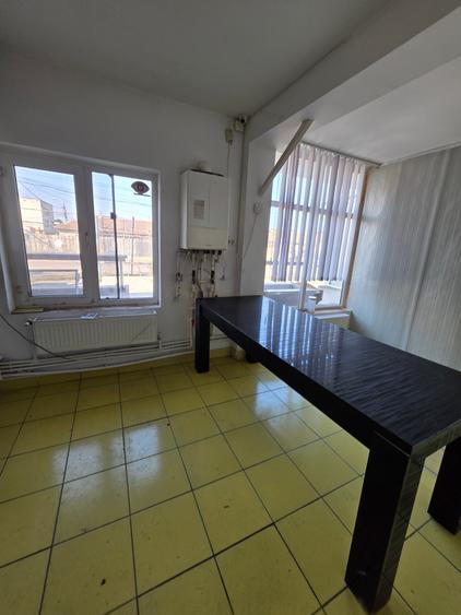 Zoba Brick - spatiu comercial 300 mp - 1