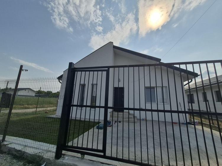 Vila cu 4 camere,PRIMA INCHIRIERE Prelungirea Ghencea-Domnesti - 1