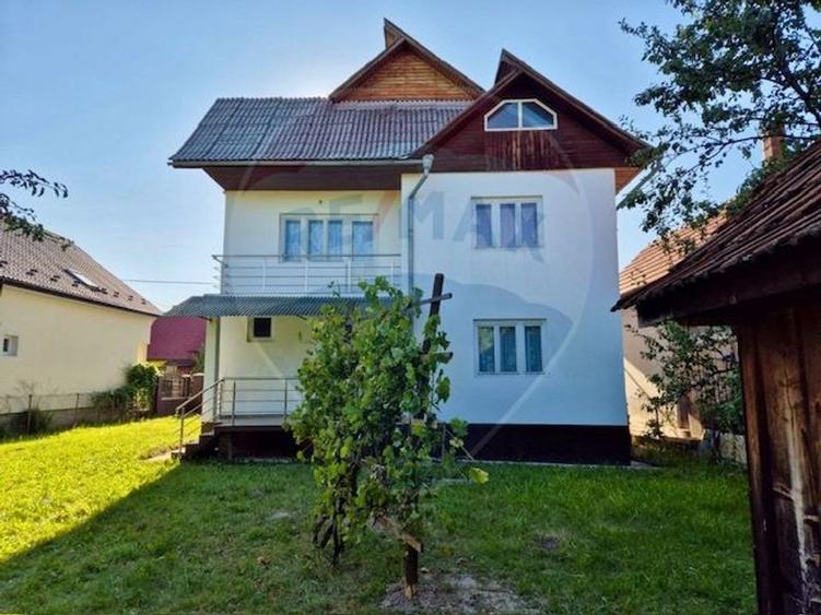 Casa / Vila cu 6 camere de vanzare - 3