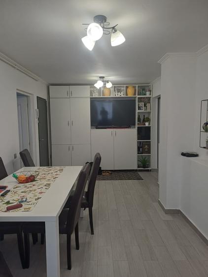 Apartament 3 camere 70mp Stadion mobilat utilat+garaj 108..000eur neg - 2