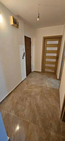 Apartament de vanzare 2 camere decomandat zona Diham Basarabia complet renovat 2026 - 6