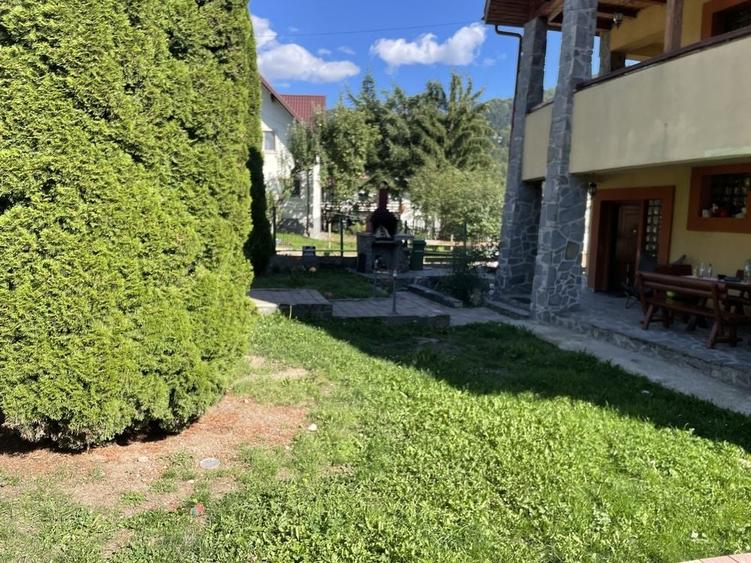 Casă cu 4 camere cu Teren 200 Mp în Central