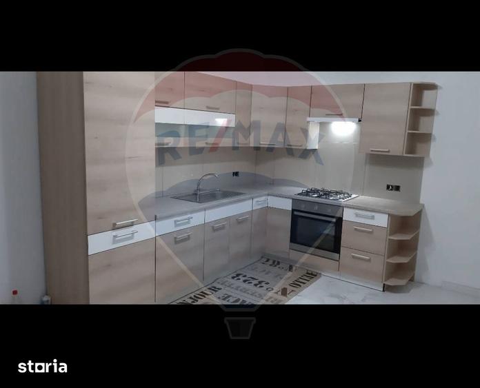 Casa / Vila cu 5 camere de vanzare - 10