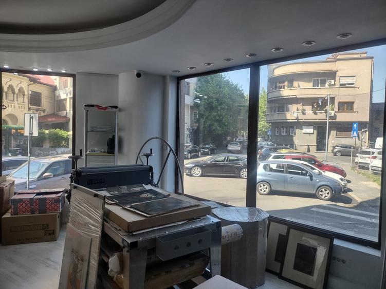 SPATIU COMERCIAL IDEAL PENTRU INVESTITIE - 13