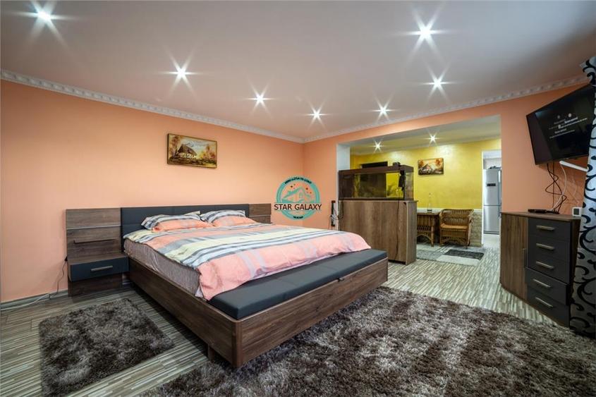 Oportunitate ! Pensiune 7 camere, 4 apartamente, 760mp utili la E60 - 32