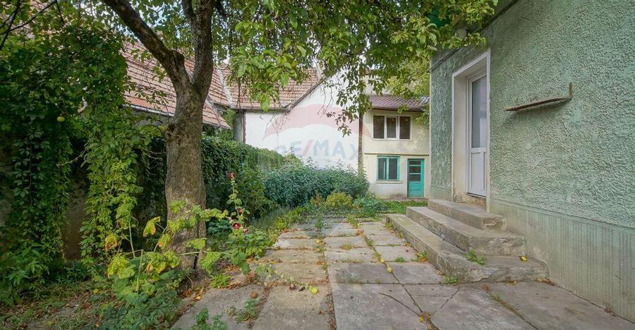 Casa saseasca de renovat, cu teren, ?cheii Bra?ovului - 33