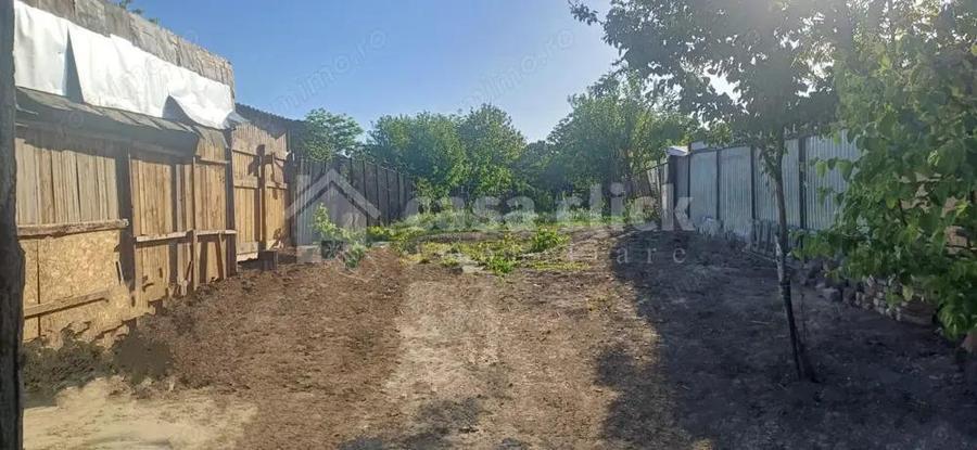 Teren 458 mp cu casa de 164 mp, Str. Razboieni langa Str. Basarabiei - 4