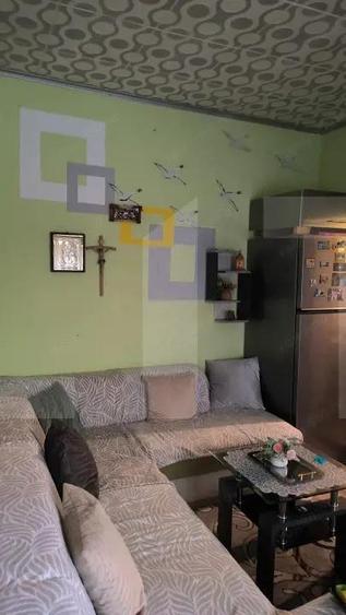 Casa,6 camere ,curte comuna in zona buna - 17