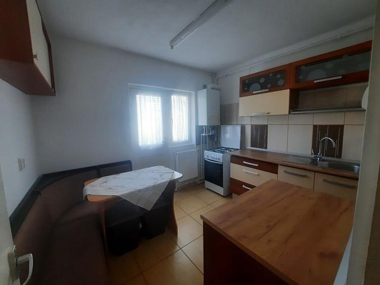 Apt 2 camere decomandat, 58 mp, Calea Romanului, de inchiriat, OMV, Cod 161711 - 4