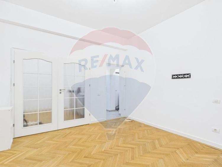 Apartament cu 3 camere de închiriat în zona Universitate - 5