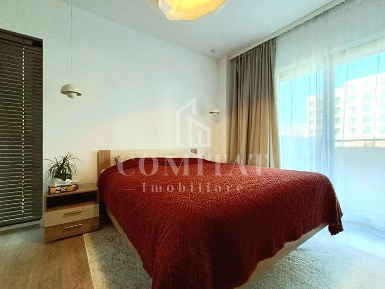 Apartament cu 2 camere semidecomandat, mobilat în Florești