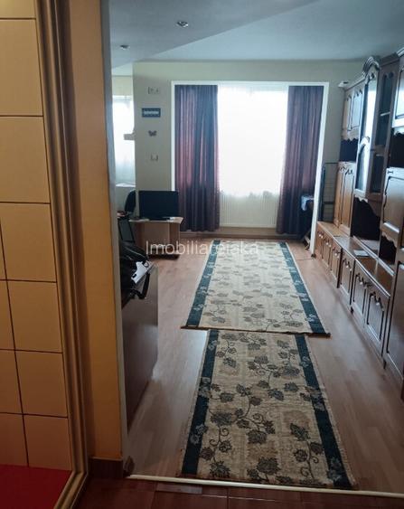 Motorului , garsoniera, etaj1