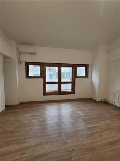 Spatiu Comercial de inchiriat - Intersectie Delfinariu - 2