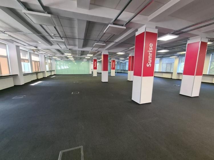 Cladire de birouri 3000 mp - 3